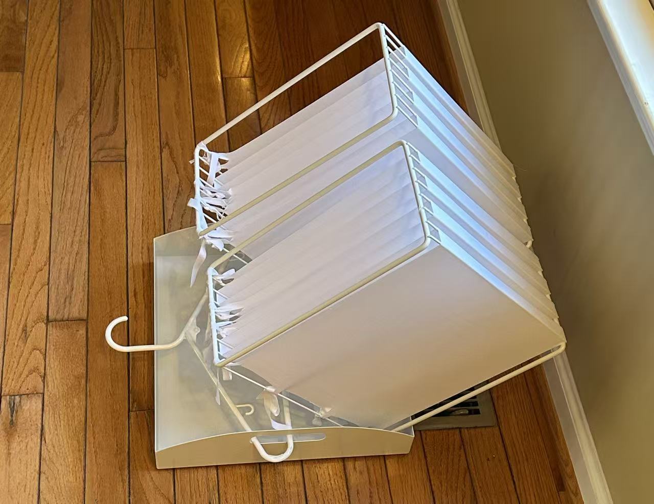 VecoCuby Up to 12 L/Day 1500 sq-ft (once/year rinse, support paper towels as wick) High Throughput Non-electric Evaporative Humidifier TWIN-HT3G